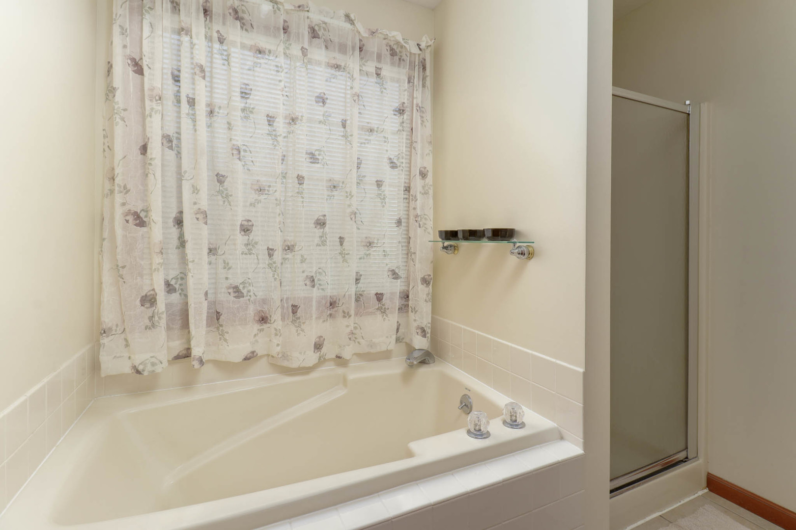 3114 Providence Drive, Bloomington, IL 61704