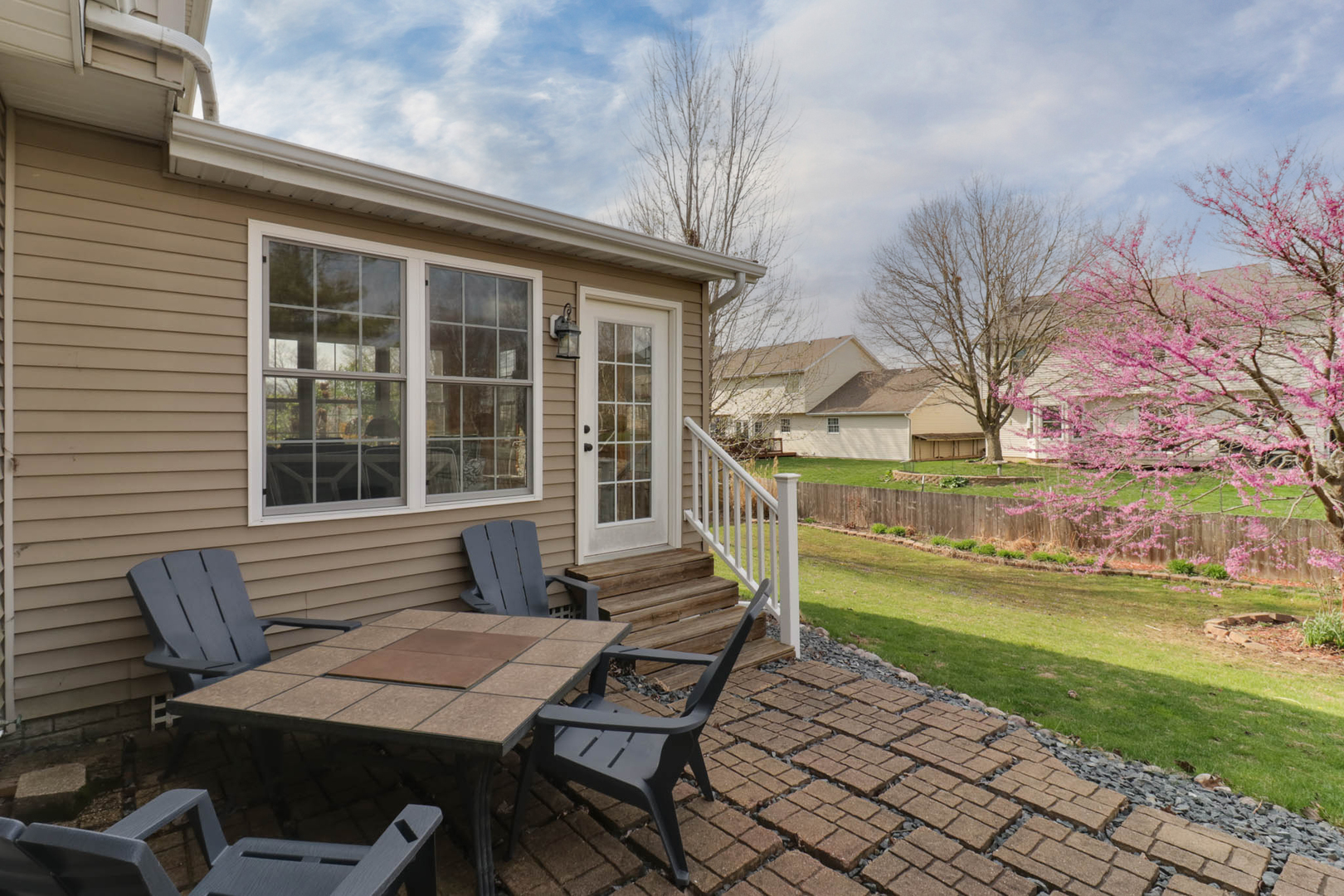 3114 Providence Drive, Bloomington, IL 61704