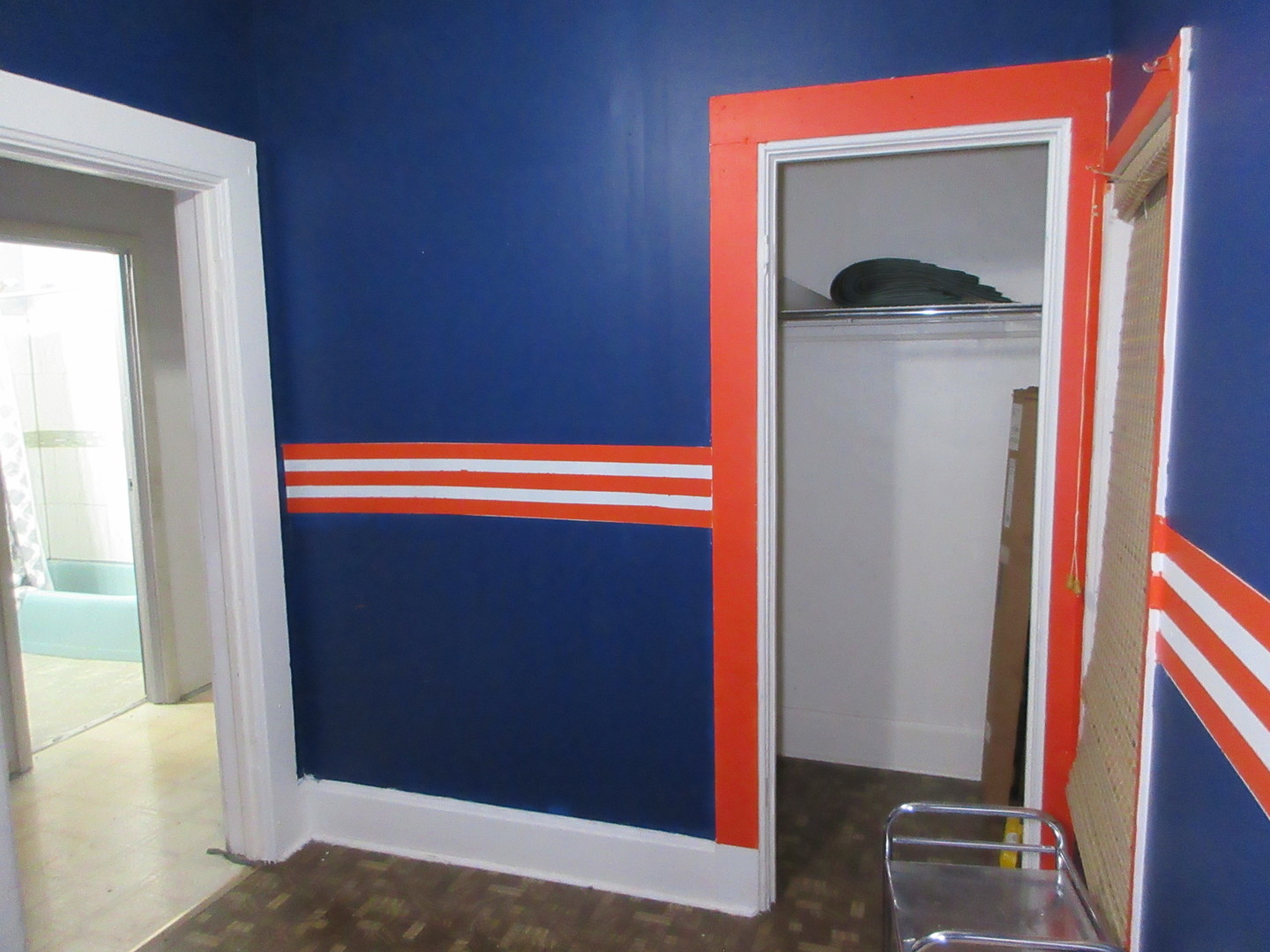 10011 S Exchange Avenue, Chicago, IL 60617