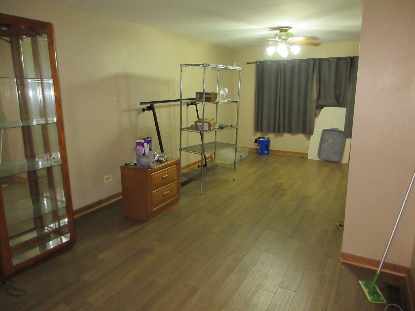 10011 S Exchange Avenue, Chicago, IL 60617