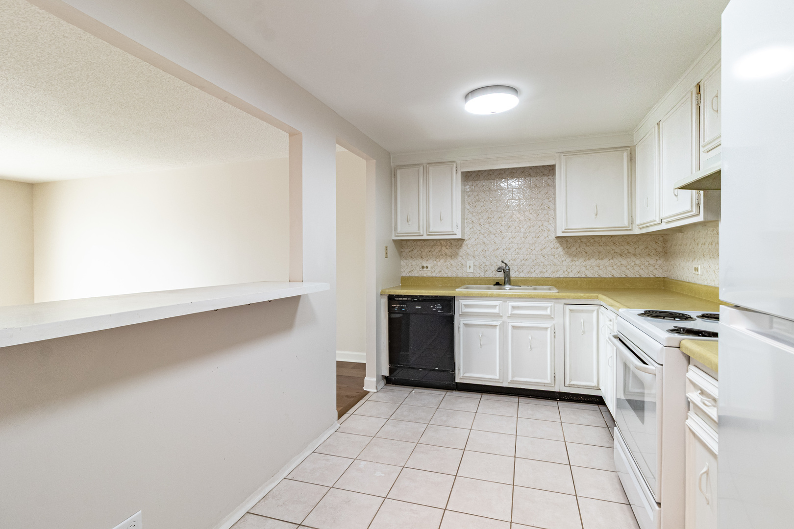 13200 W Heiden Circle #2111, Lake Bluff, IL 60044