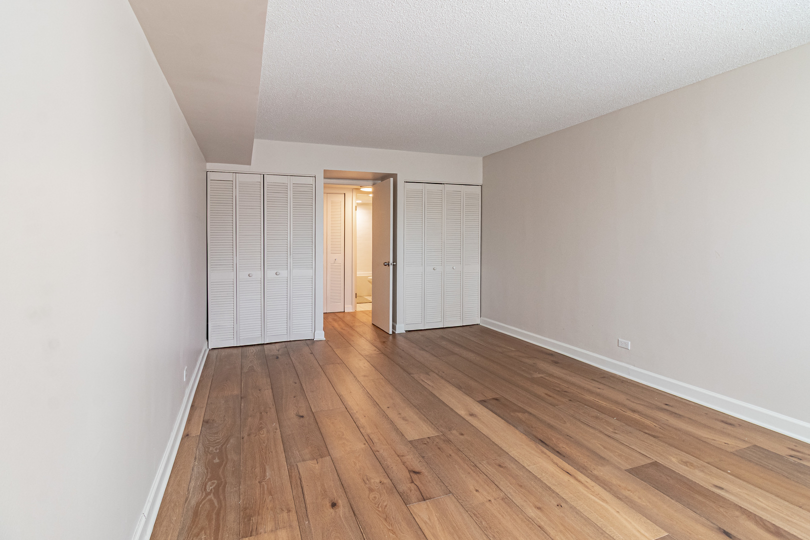 13200 W Heiden Circle #2111, Lake Bluff, IL 60044