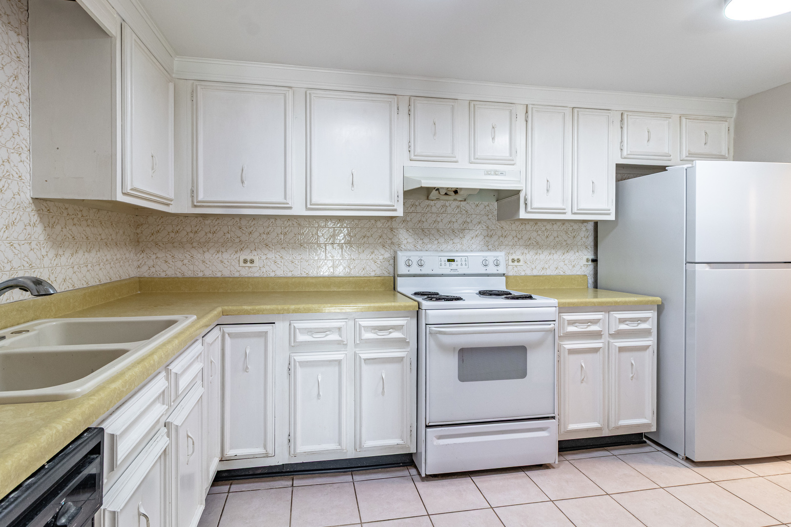 13200 W Heiden Circle #2111, Lake Bluff, IL 60044