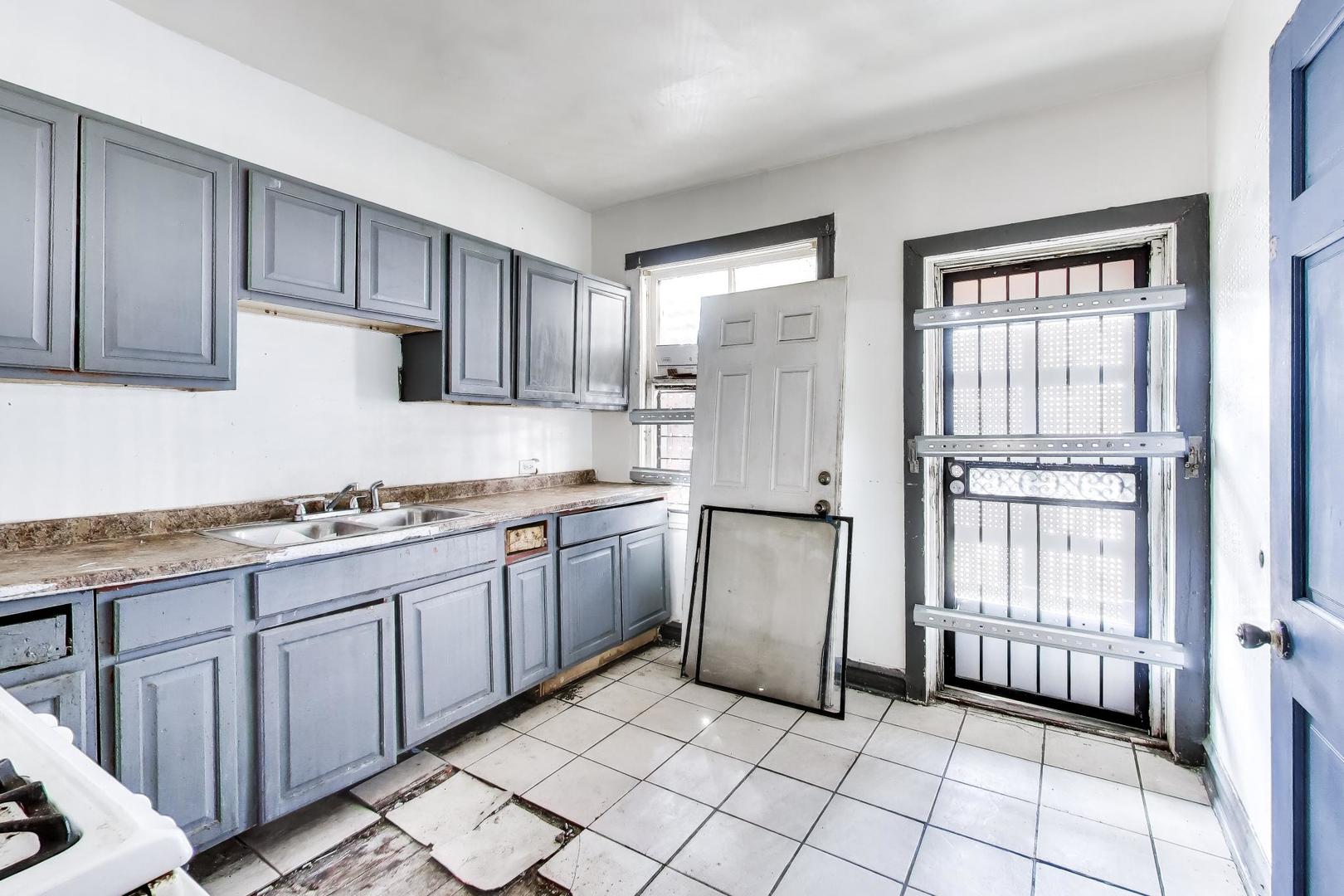 5738 S Ada Street, Chicago, IL 60636