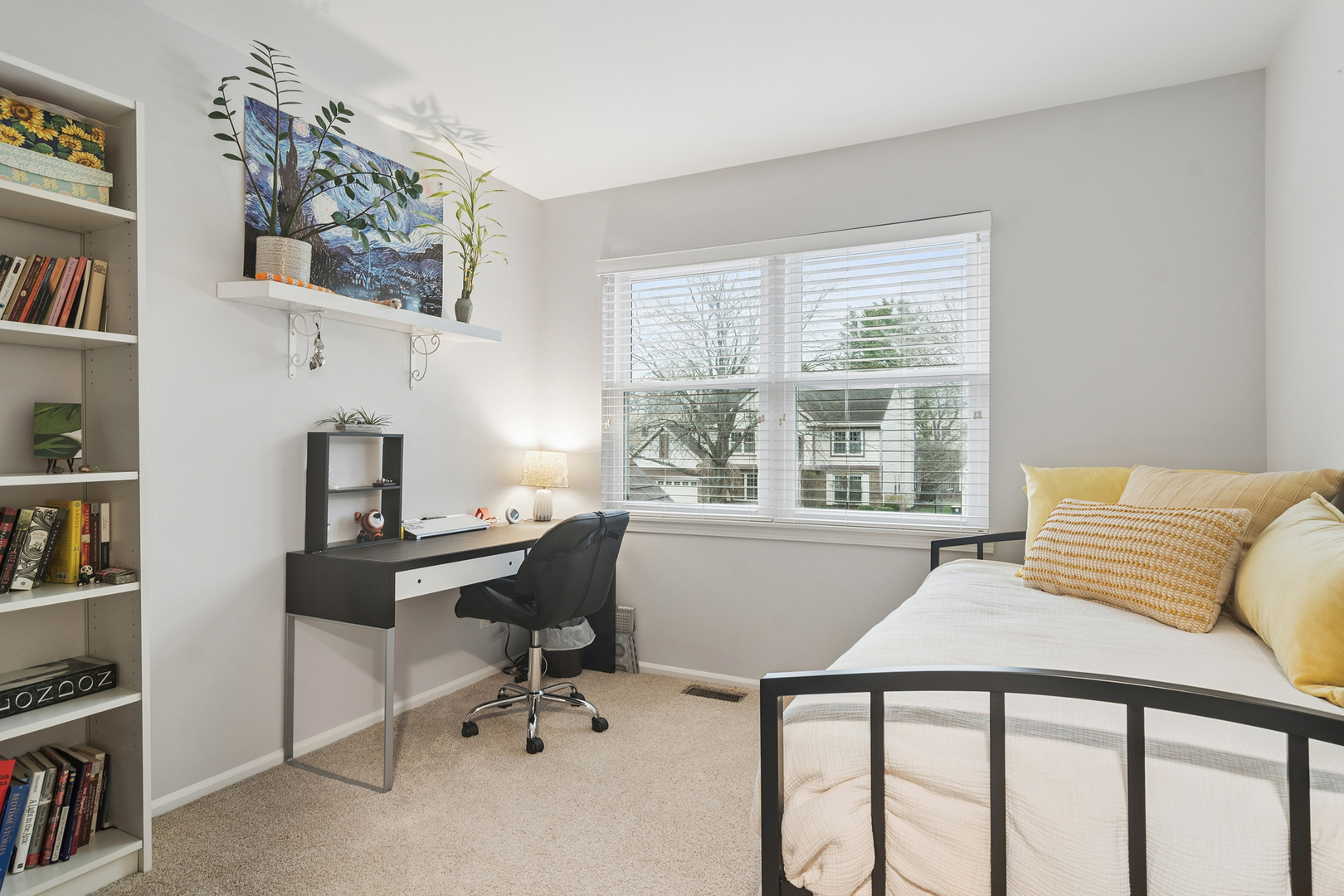 1172 Hummingbird Lane, Grayslake, IL 60030