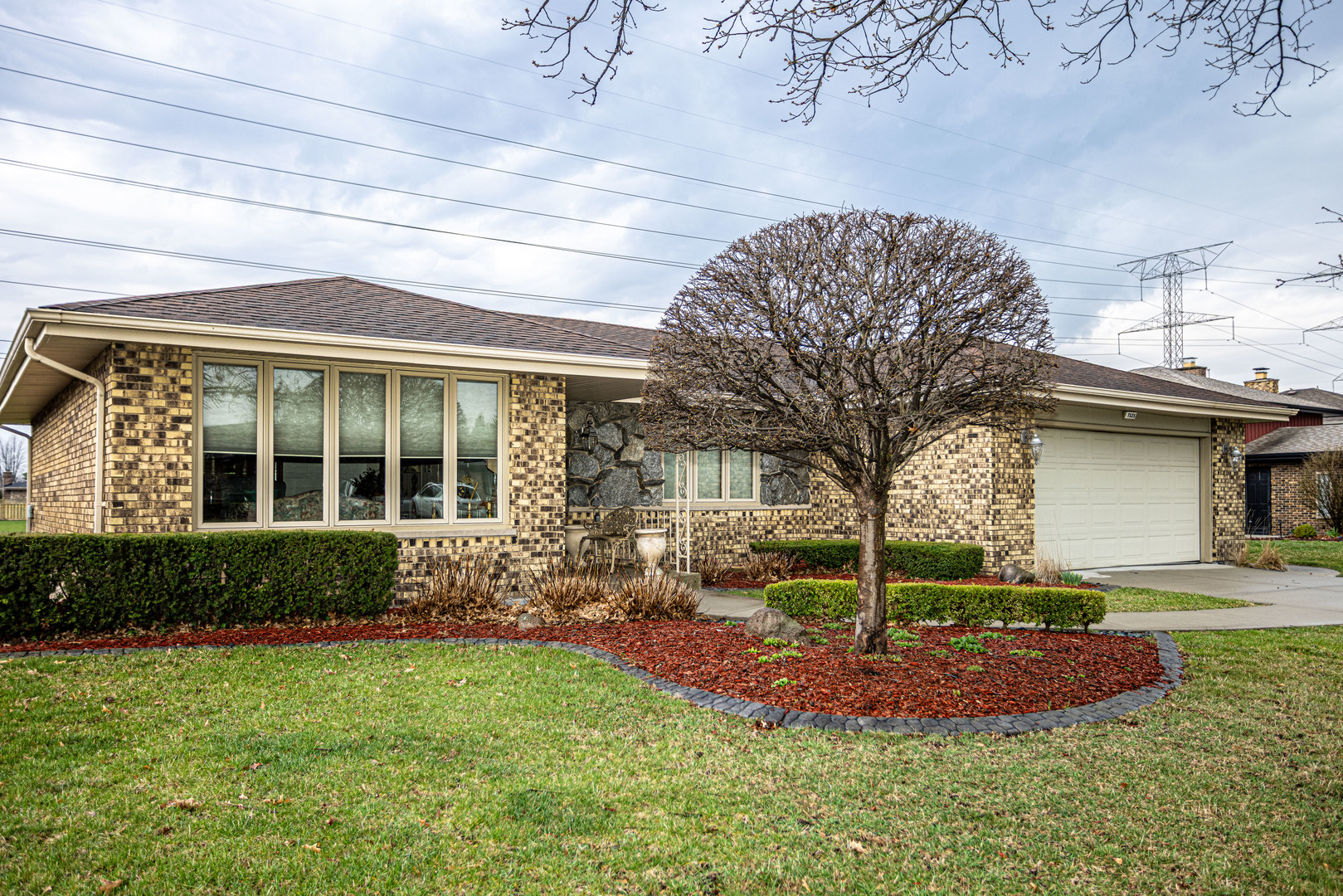 7525 Halesia Court, Orland Park, IL 60462