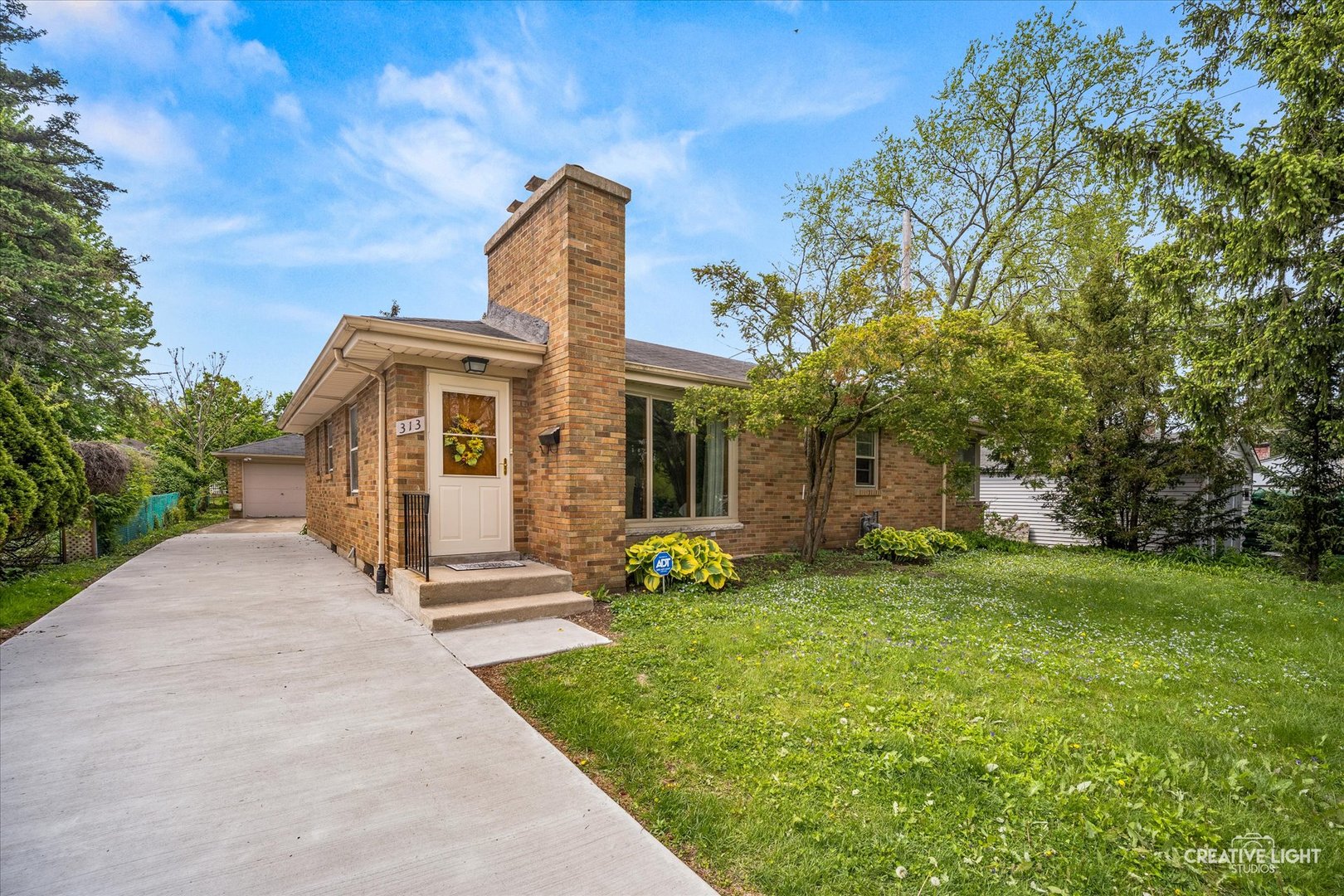 313 E Morningside Avenue, Lombard, IL 60148