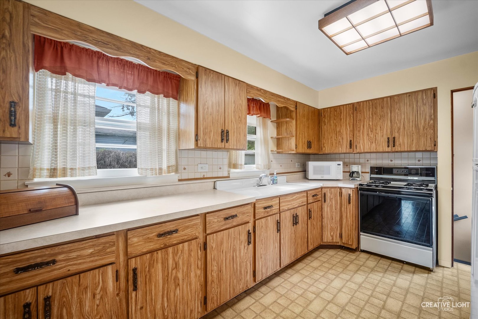313 E Morningside Avenue, Lombard, IL 60148