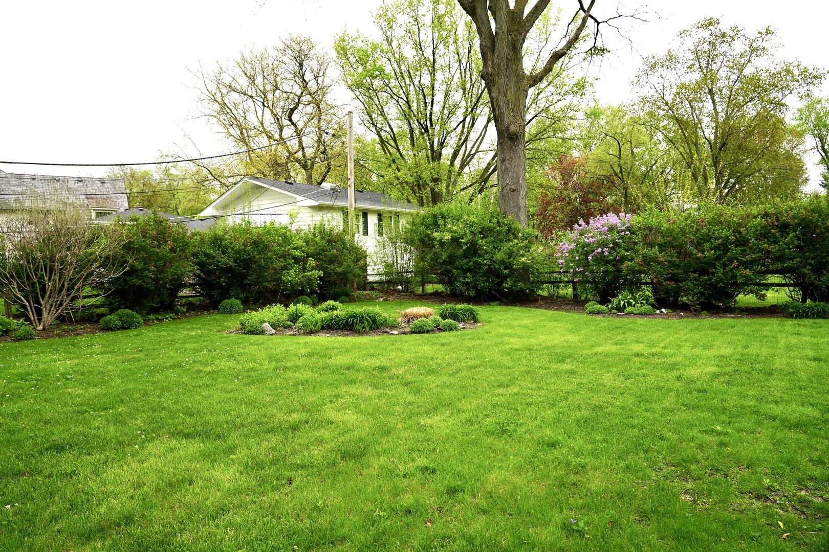 211 Sandalwood Drive, Naperville, IL 60540