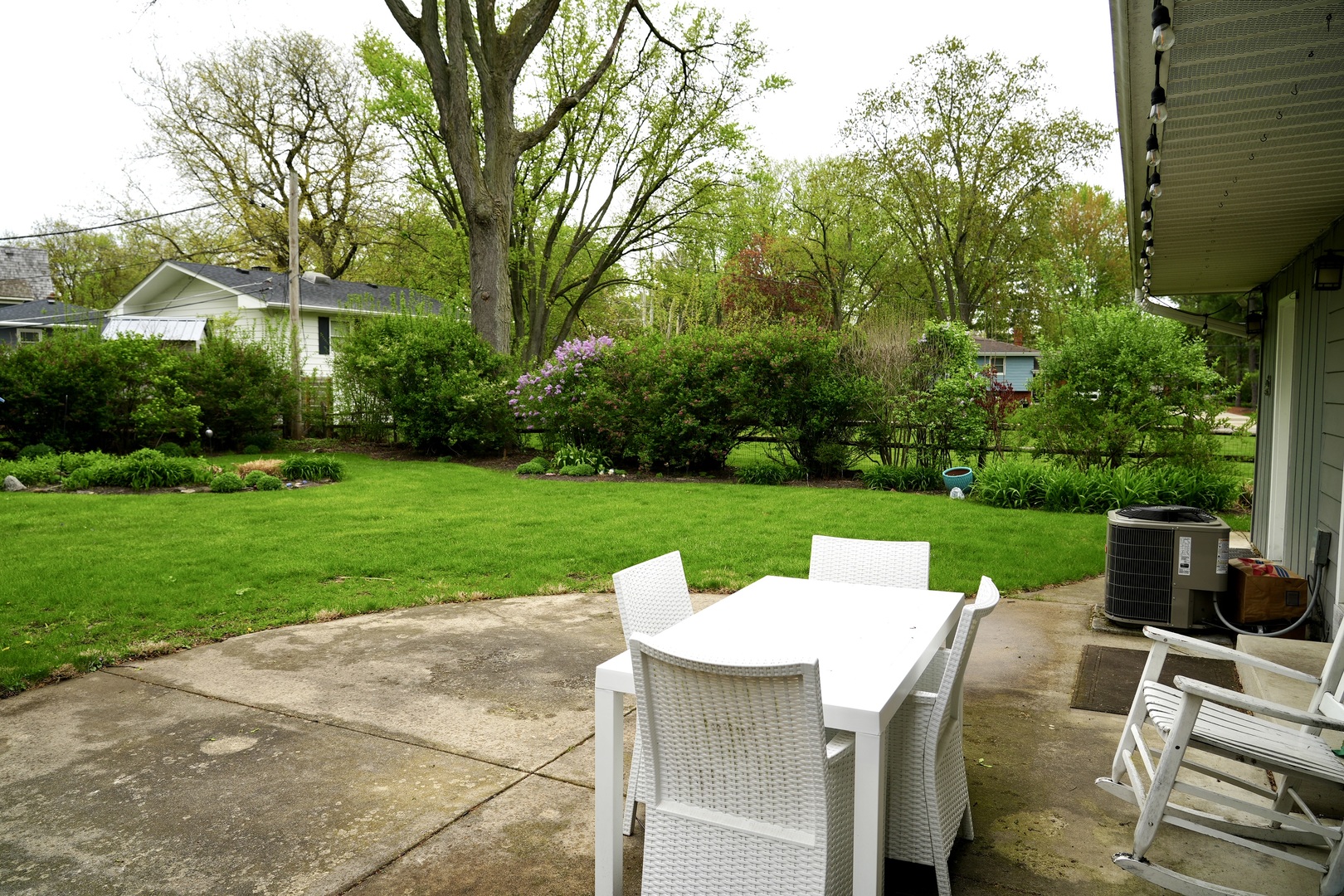 211 Sandalwood Drive, Naperville, IL 60540