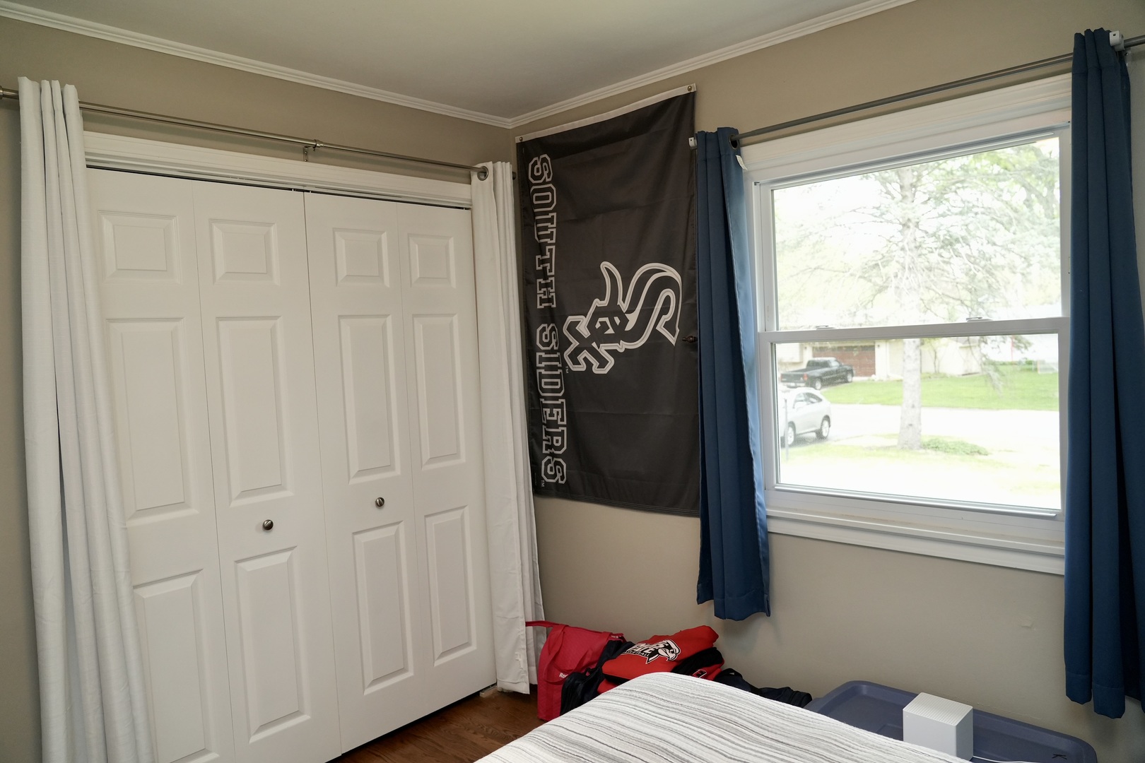 211 Sandalwood Drive, Naperville, IL 60540