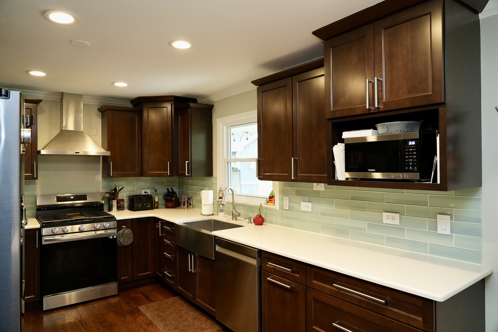 211 Sandalwood Drive, Naperville, IL 60540