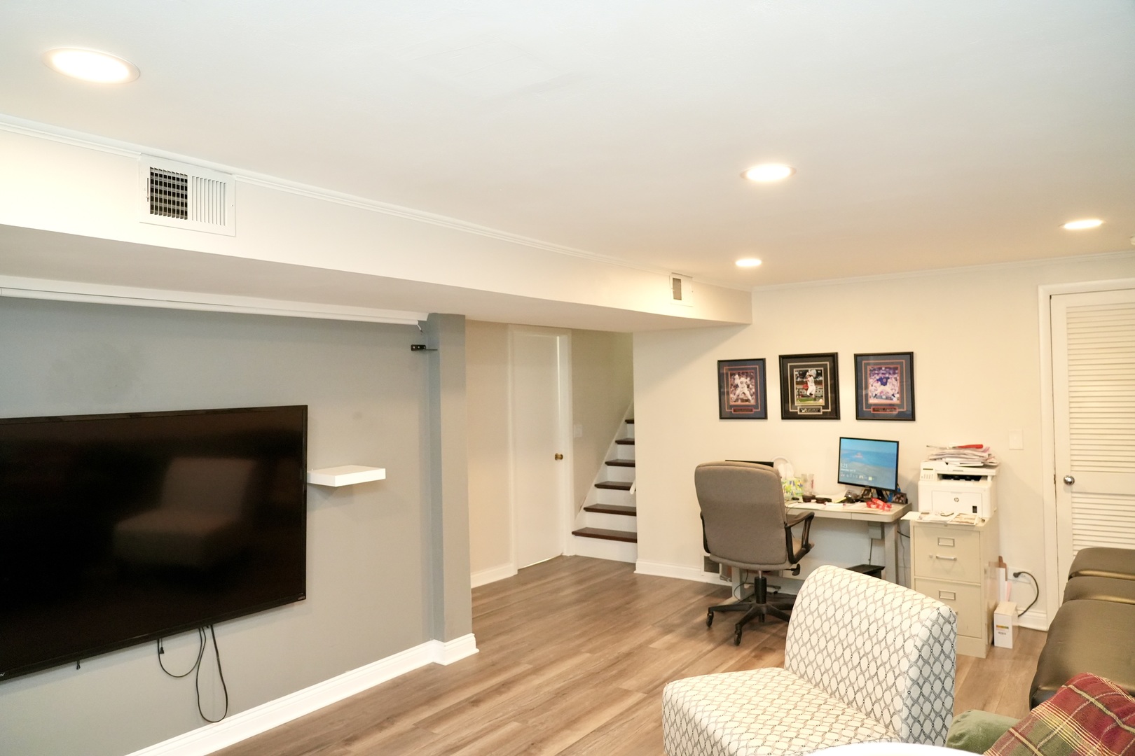 211 Sandalwood Drive, Naperville, IL 60540