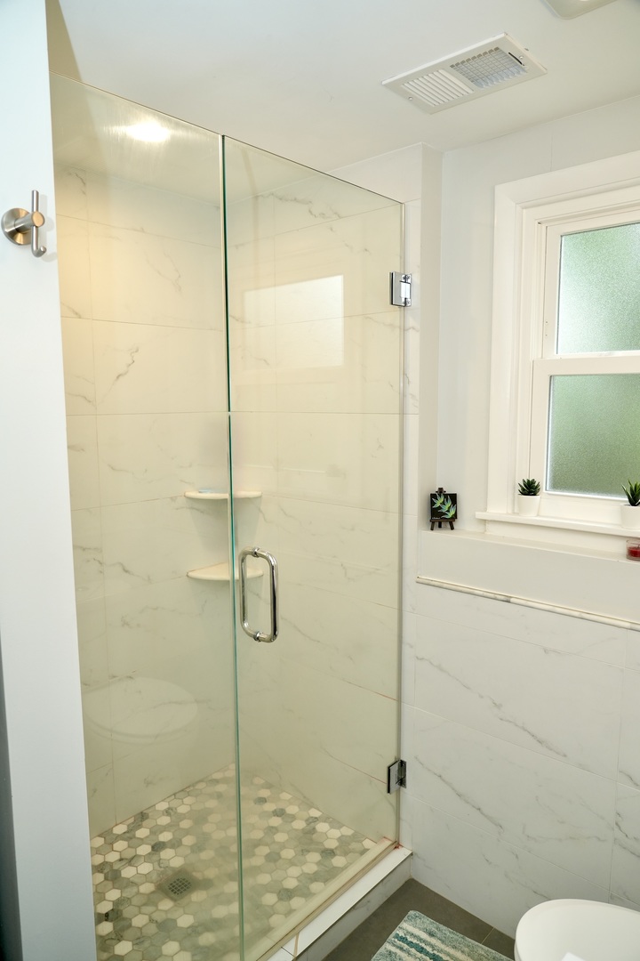 211 Sandalwood Drive, Naperville, IL 60540