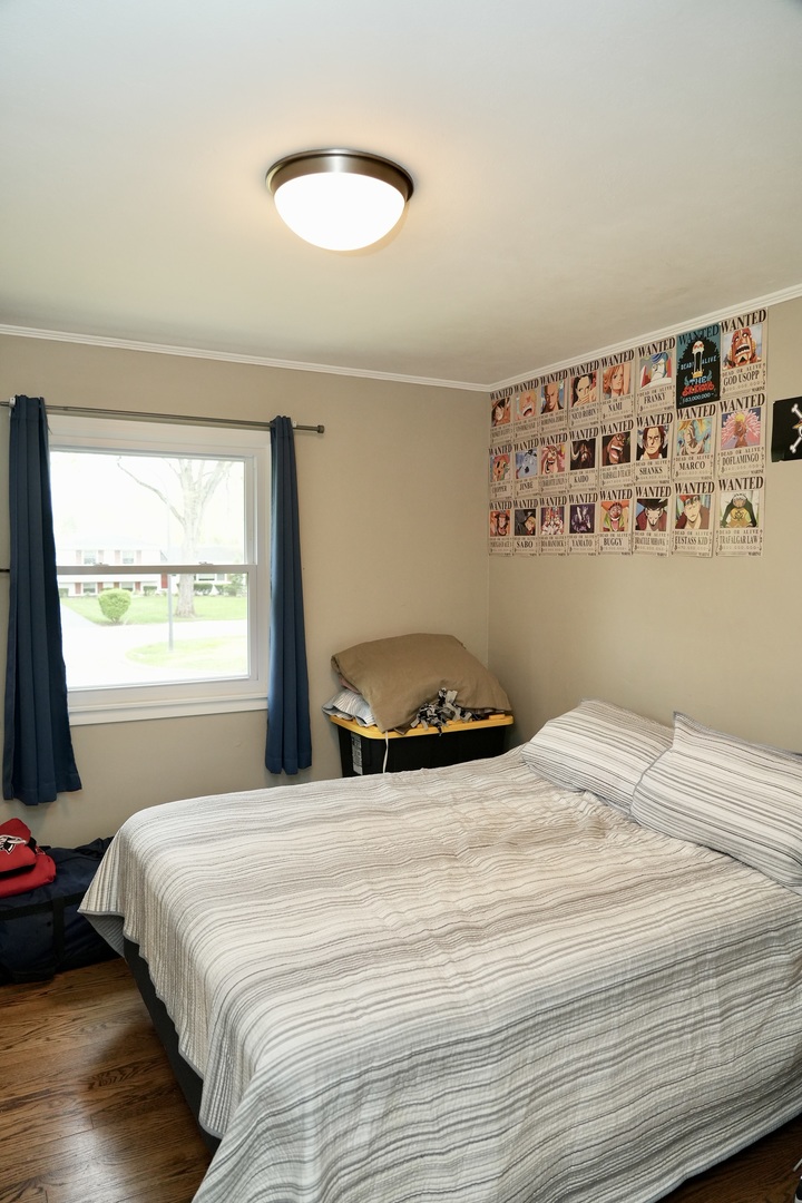 211 Sandalwood Drive, Naperville, IL 60540