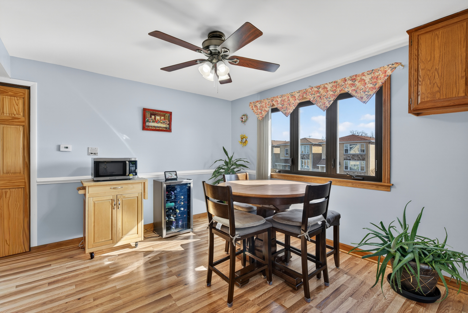 6056 S Keating Avenue #2E, Chicago, IL 60629