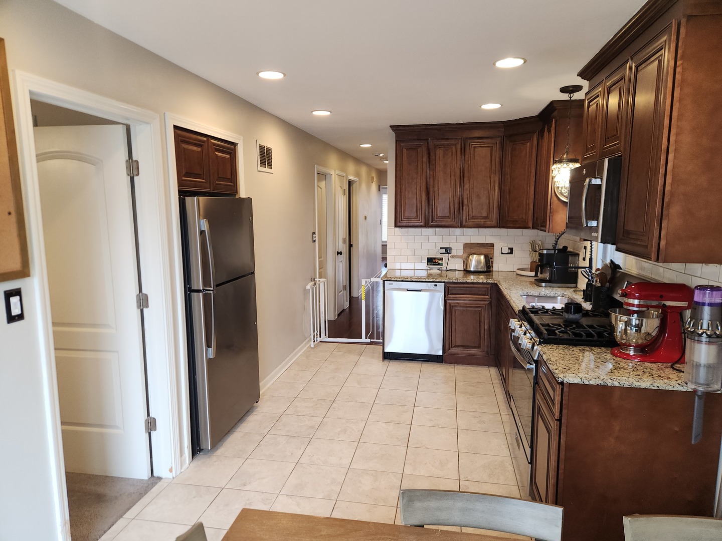 11134 S Sawyer Avenue, Chicago, IL 60655