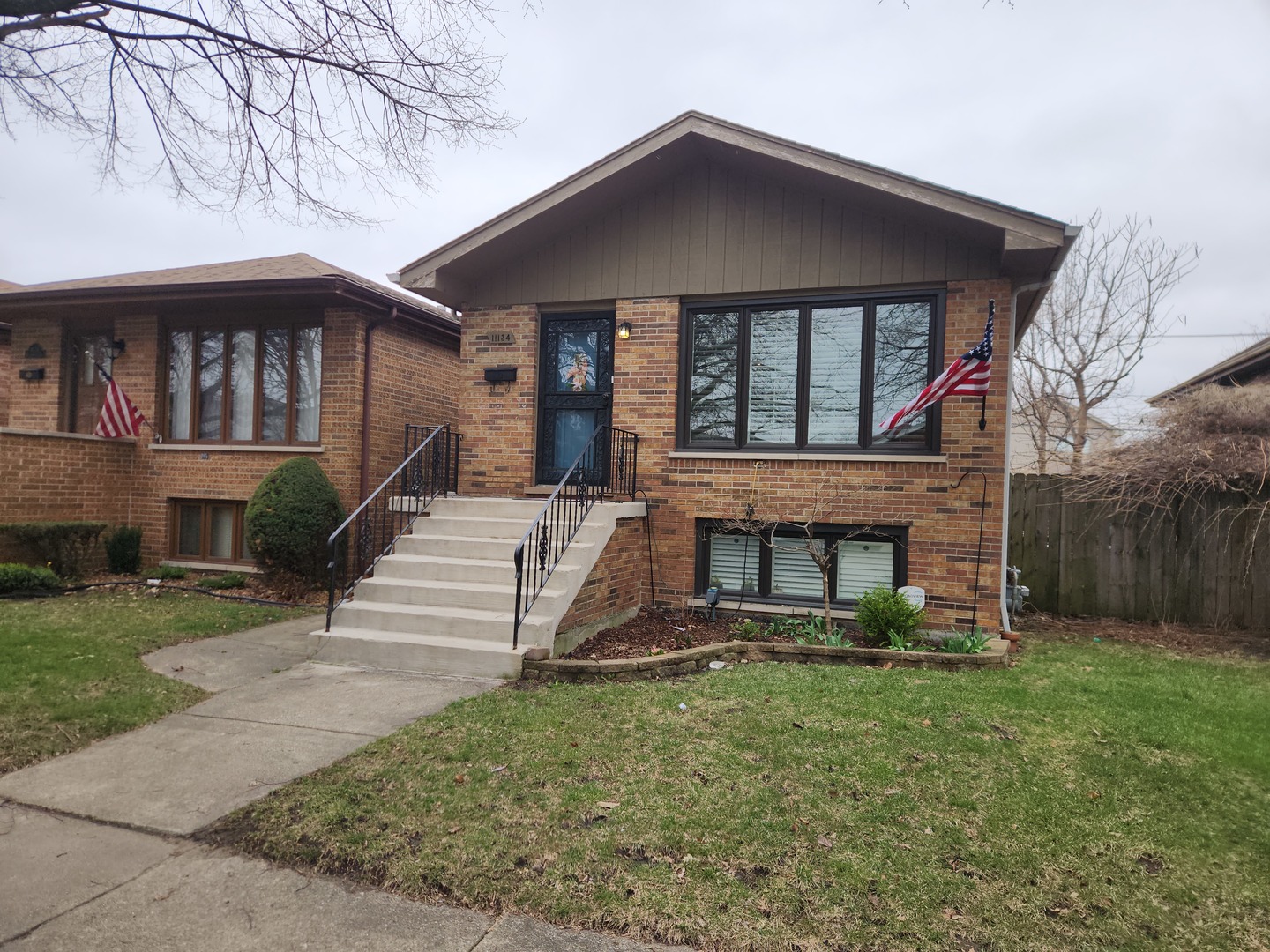 11134 S Sawyer Avenue, Chicago, IL 60655