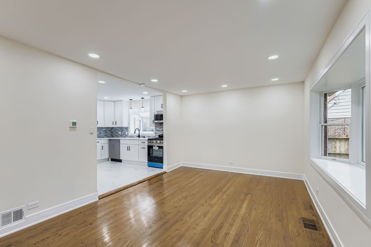 6755 Maple Court, Bridgeview, IL 60455