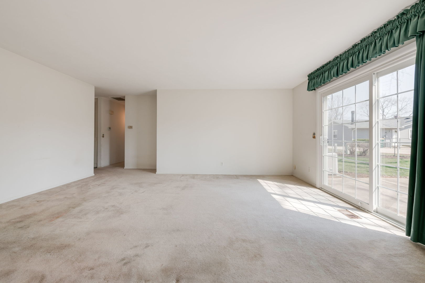 4 Barclay Court, Montgomery, IL 60538