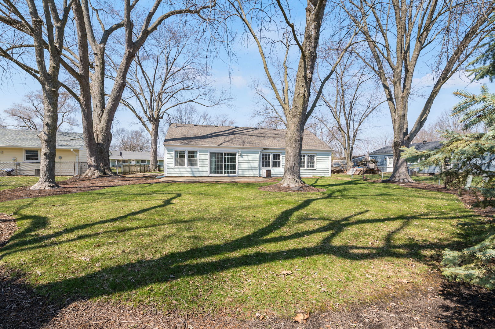 4 Barclay Court, Montgomery, IL 60538