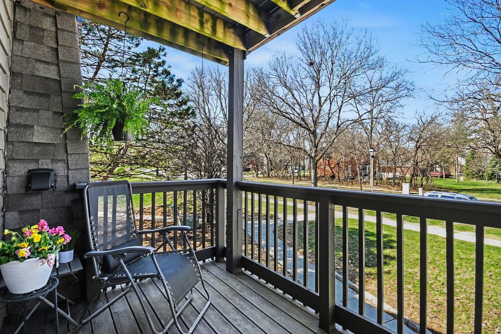 1484 Stonebridge Circle #B6, Wheaton, IL 60189