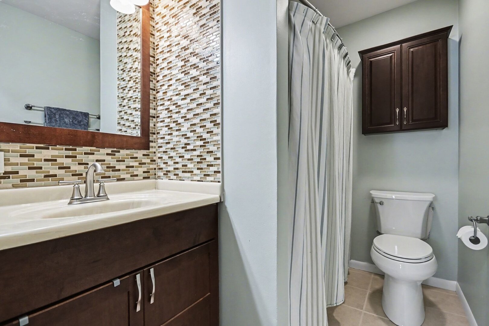 1484 Stonebridge Circle #B6, Wheaton, IL 60189