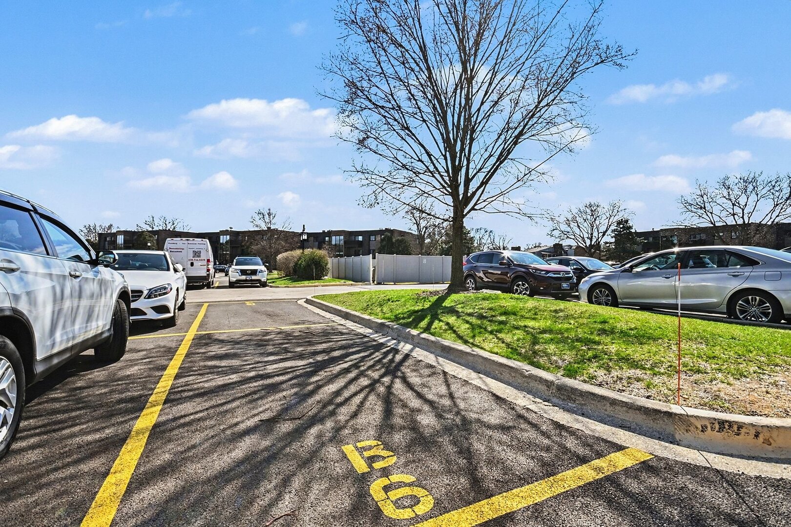 1484 Stonebridge Circle #B6, Wheaton, IL 60189