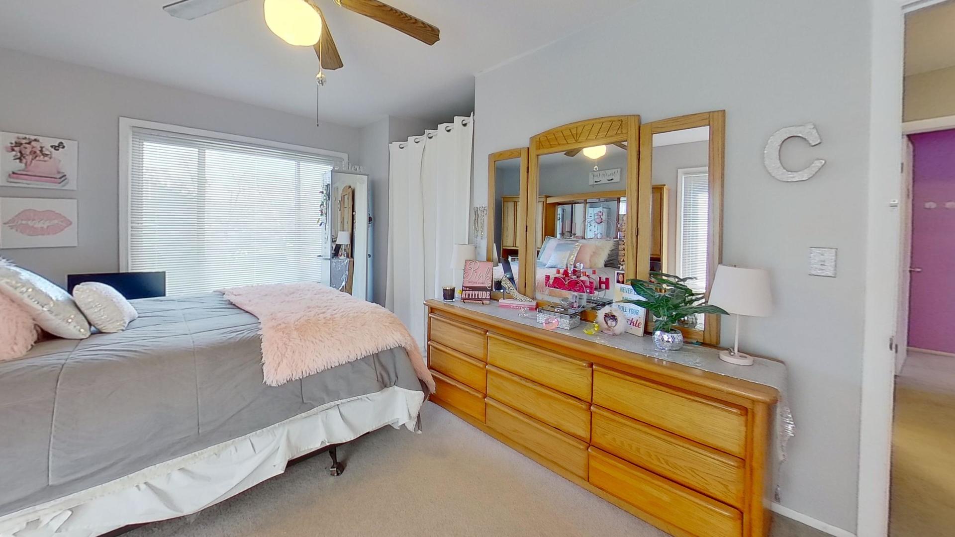 772 Colorado Court #772, Carol Stream, IL 60188