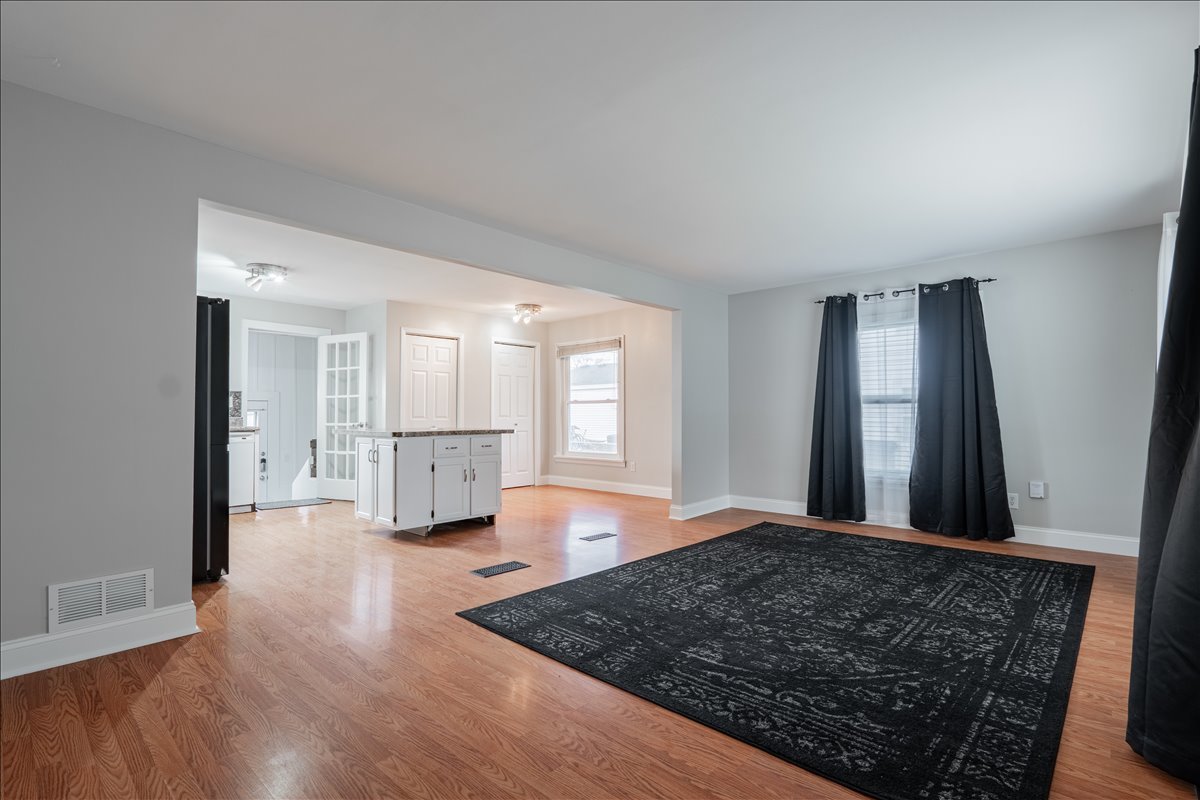 8 Felton Place, Bloomington, IL 61701