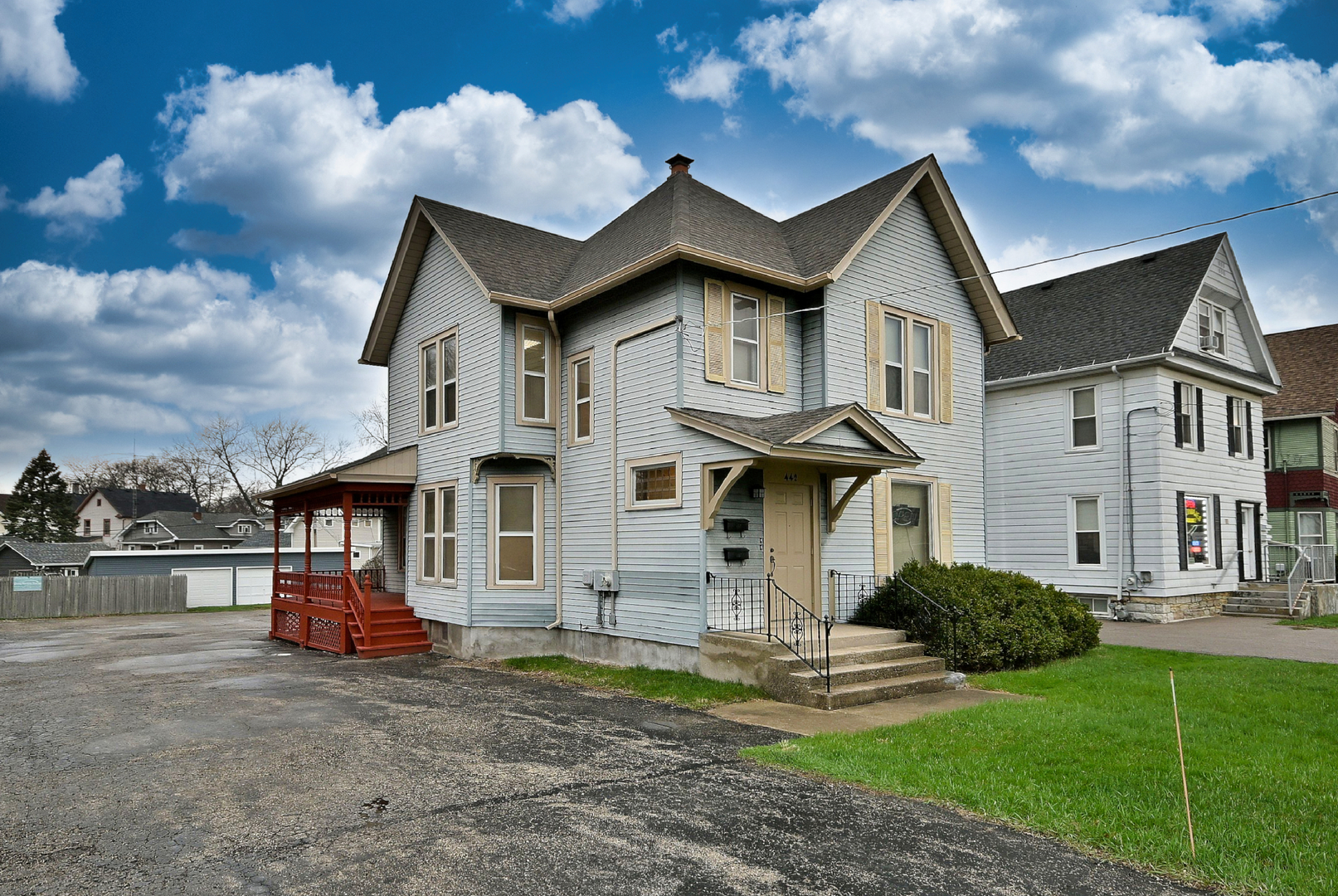 442 N Lake Street, Aurora, IL 60506