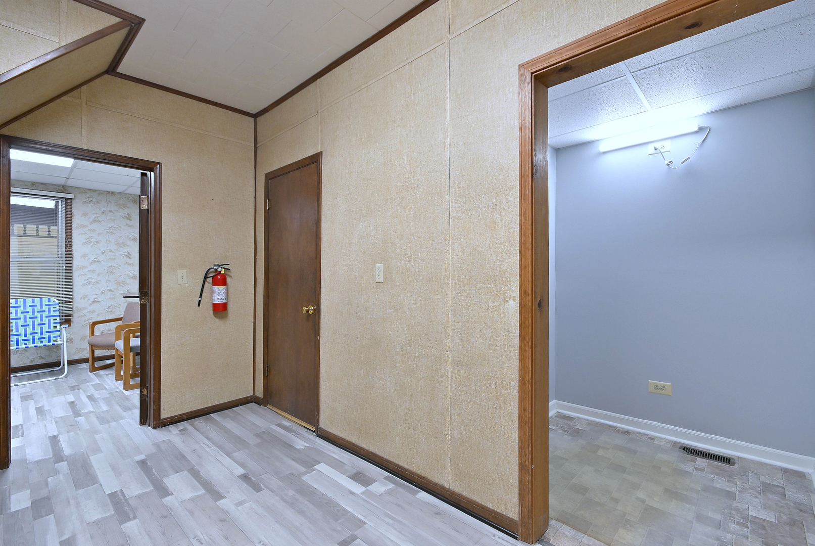 442 N Lake Street, Aurora, IL 60506