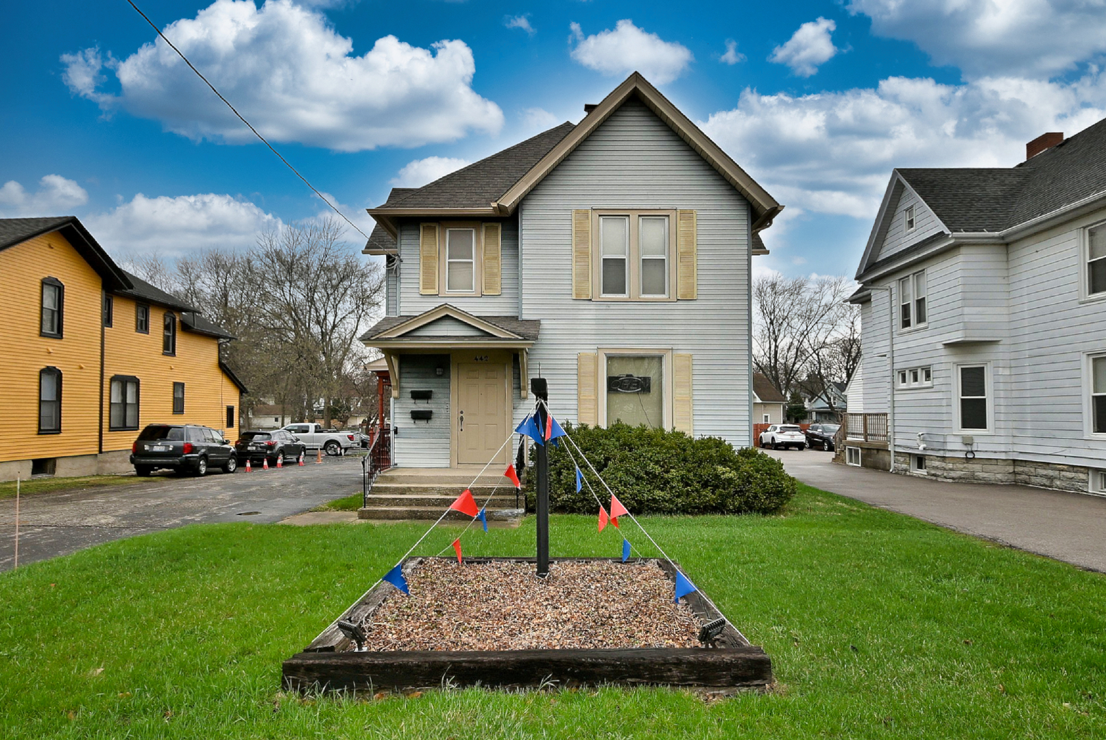 442 N Lake Street, Aurora, IL 60506