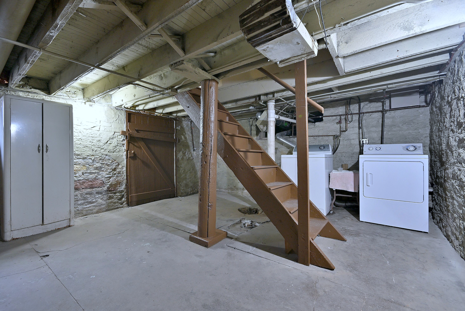 442 N Lake Street, Aurora, IL 60506