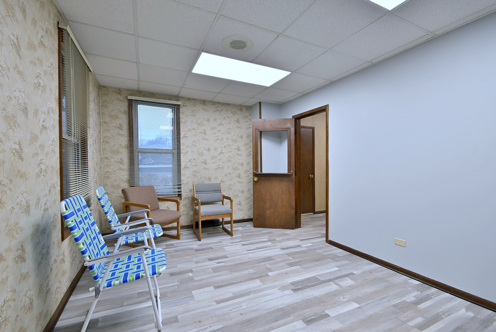 442 N Lake Street, Aurora, IL 60506