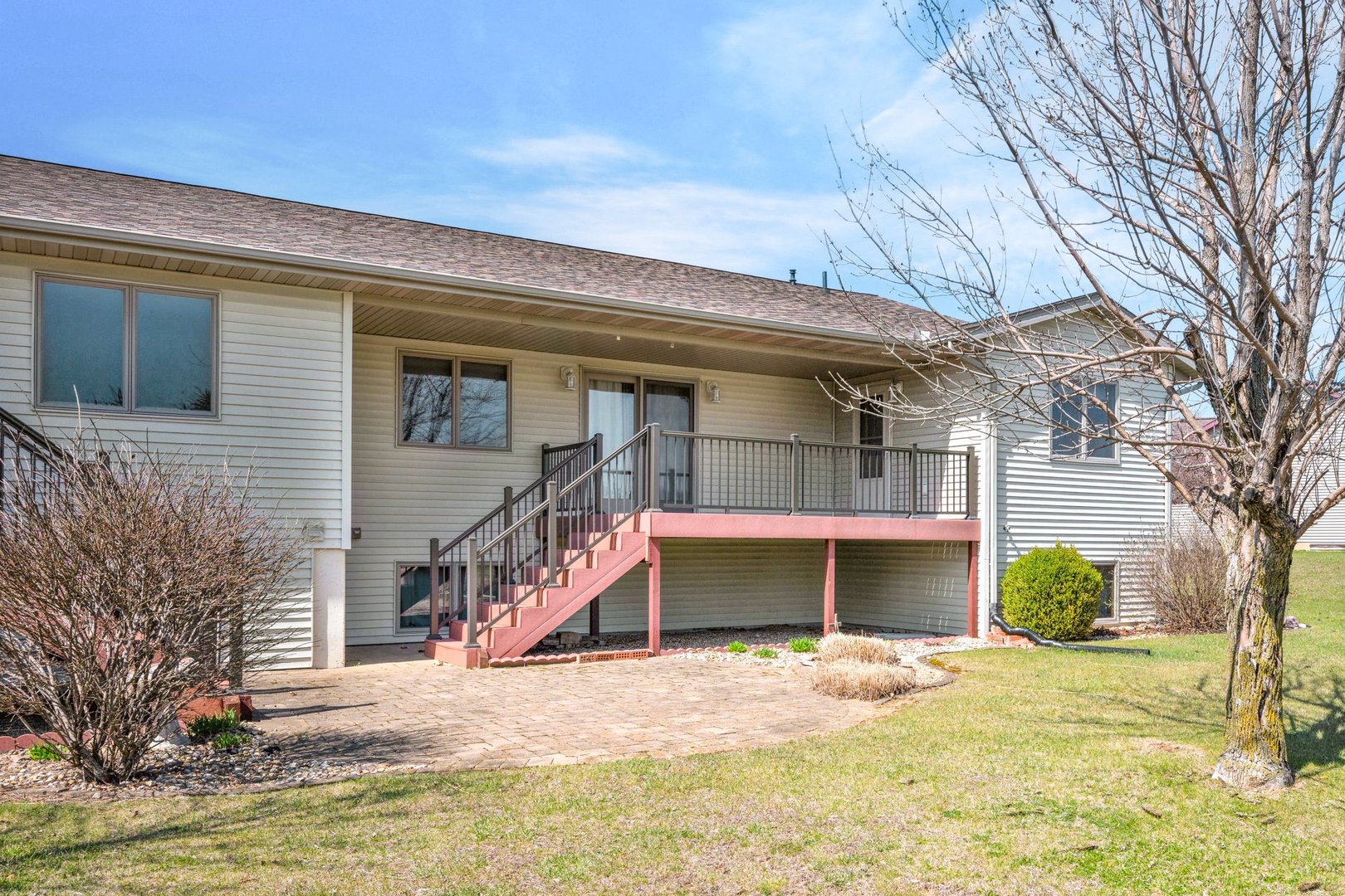 109 E Lake Court #A, Atlanta, IL 61723