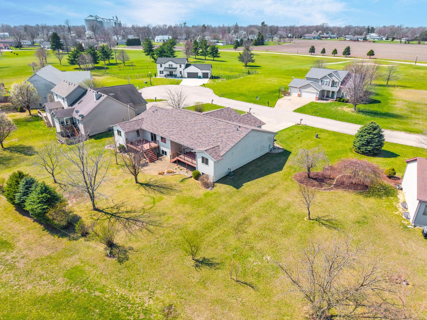 109 E Lake Court #A, Atlanta, IL 61723