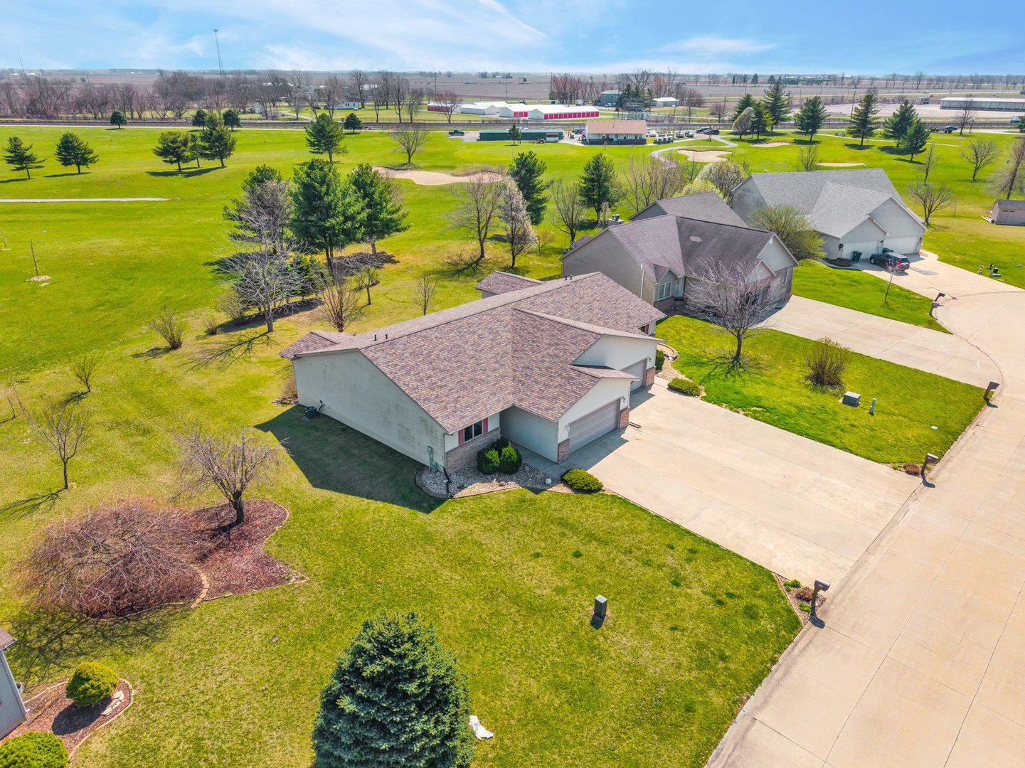 109 E Lake Court #A, Atlanta, IL 61723