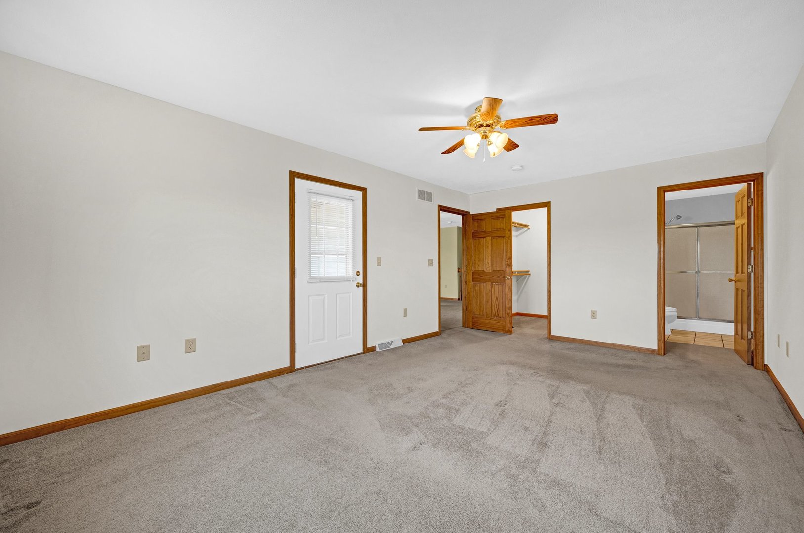 109 E Lake Court #A, Atlanta, IL 61723