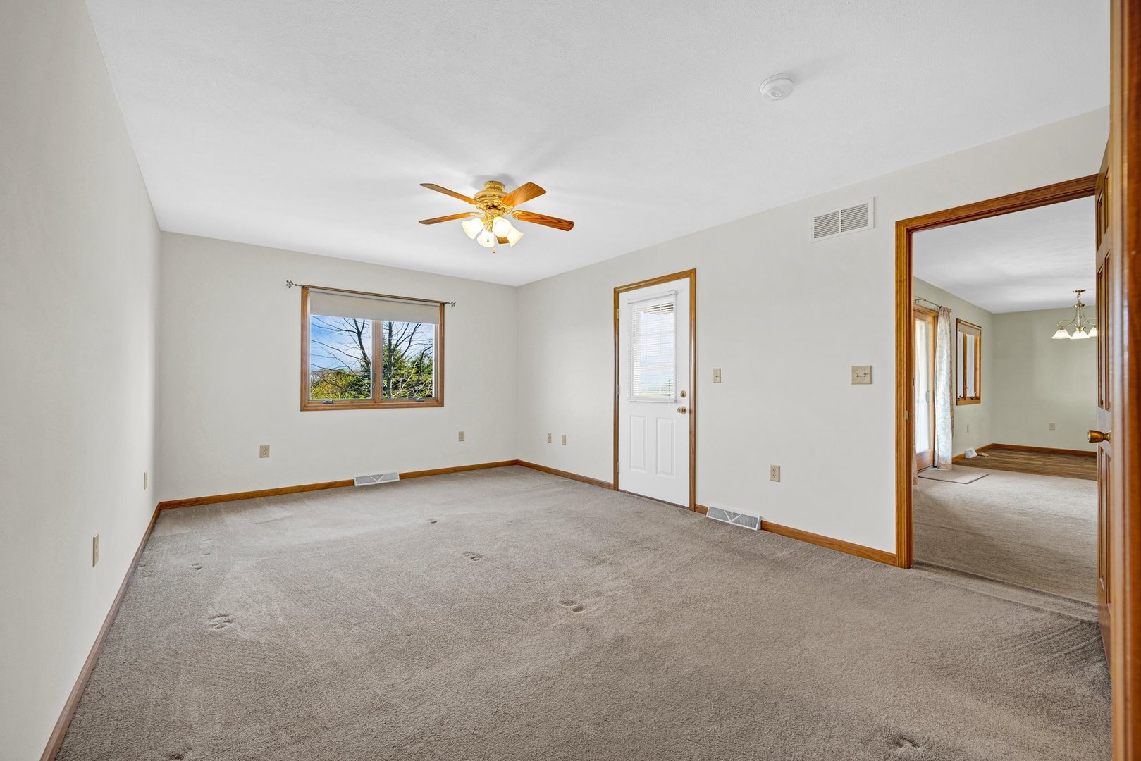 109 E Lake Court #A, Atlanta, IL 61723