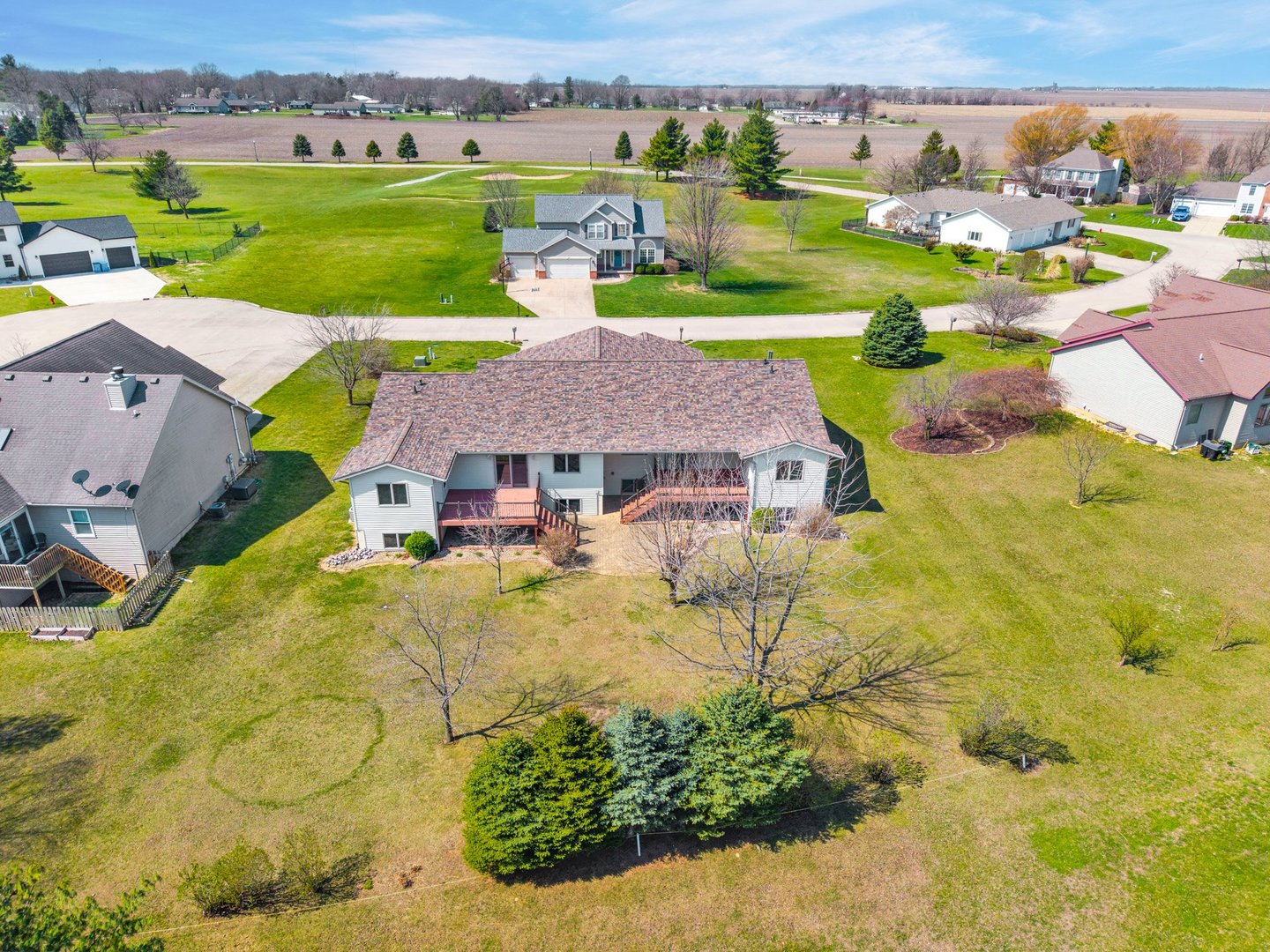 109 E Lake Court #A, Atlanta, IL 61723