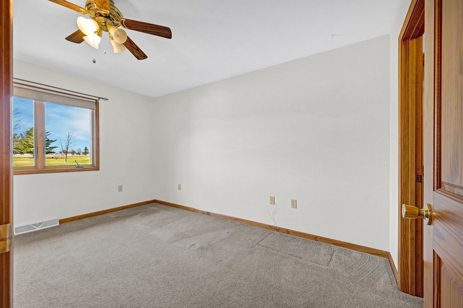 109 E Lake Court #A, Atlanta, IL 61723