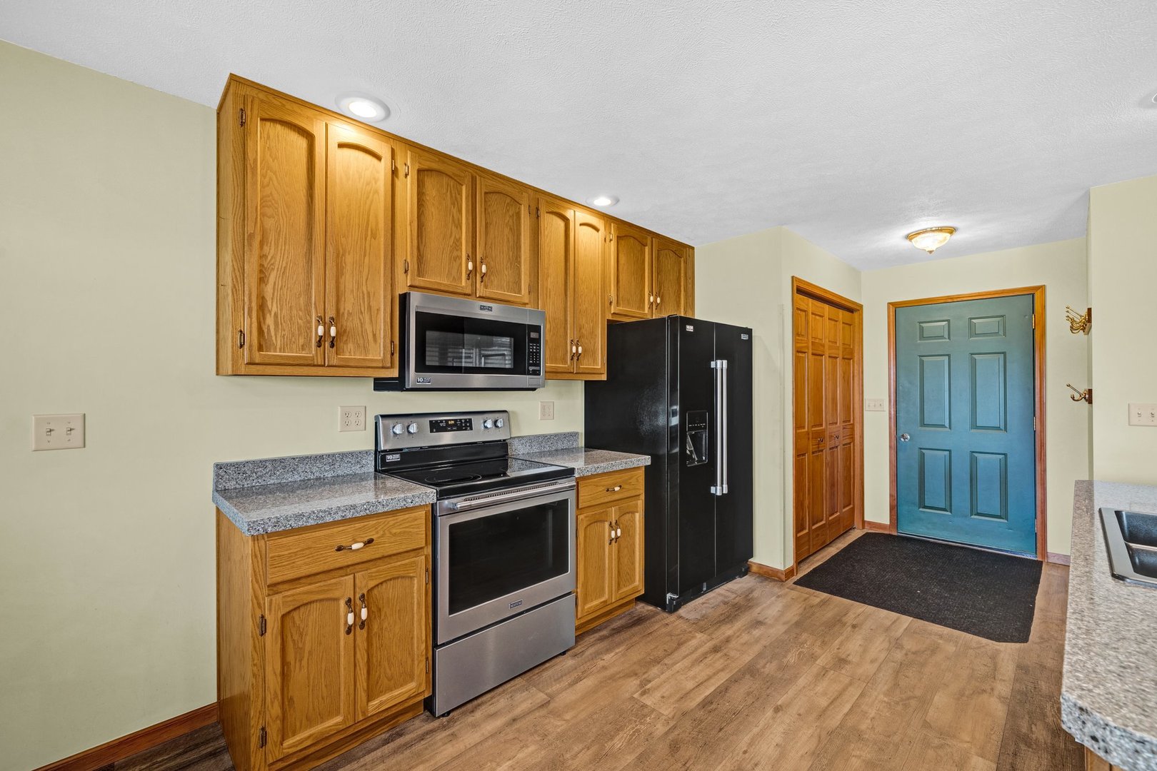 109 E Lake Court #A, Atlanta, IL 61723