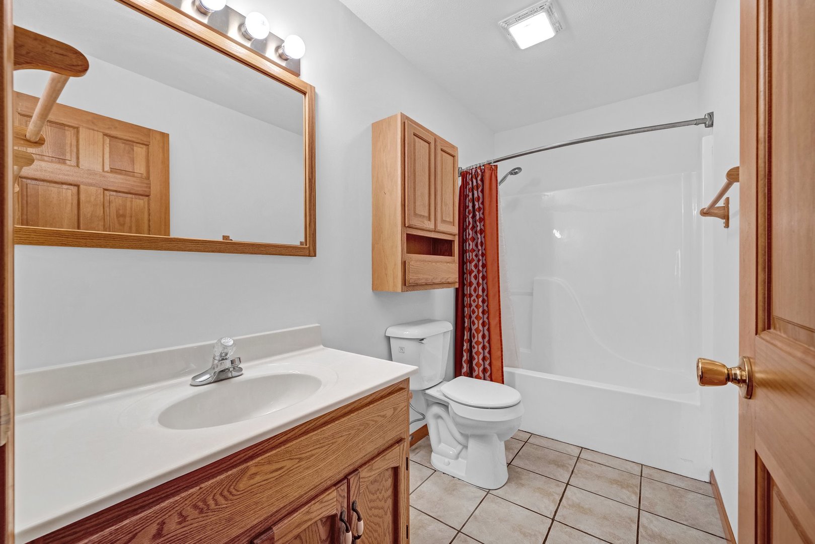 109 E Lake Court #A, Atlanta, IL 61723