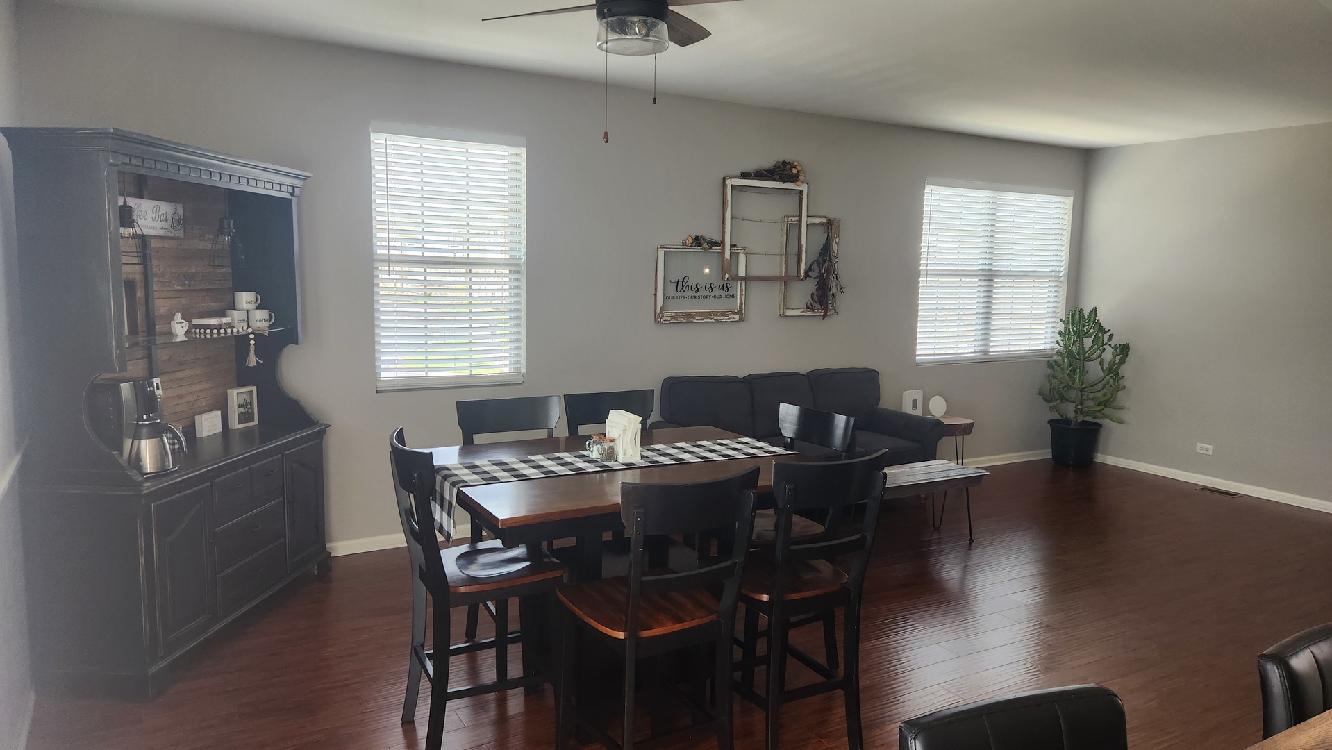 27W736 N Meadowview Drive, Winfield, IL 60190