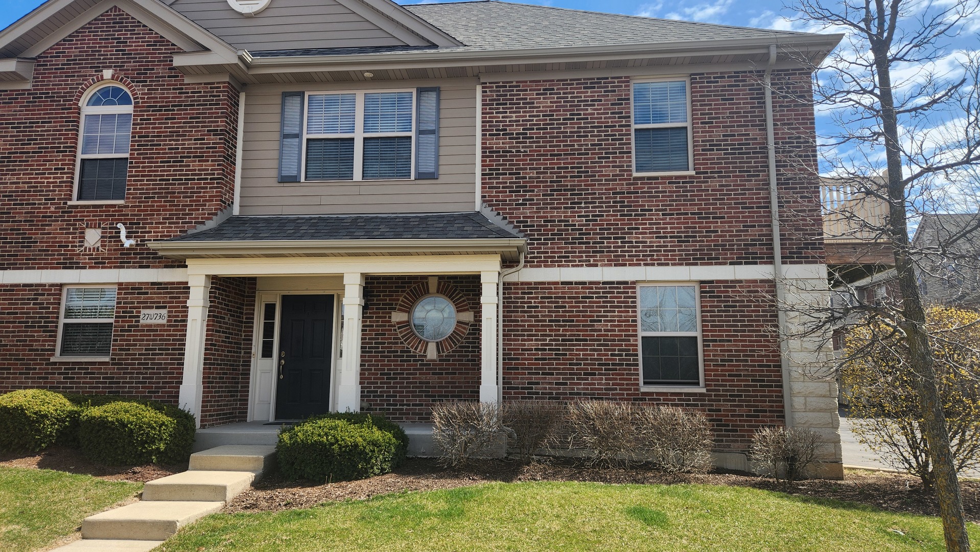 27W736 N Meadowview Drive, Winfield, IL 60190