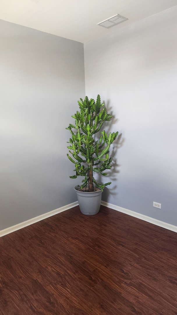 27W736 N Meadowview Drive, Winfield, IL 60190