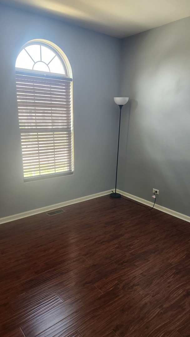 27W736 N Meadowview Drive, Winfield, IL 60190