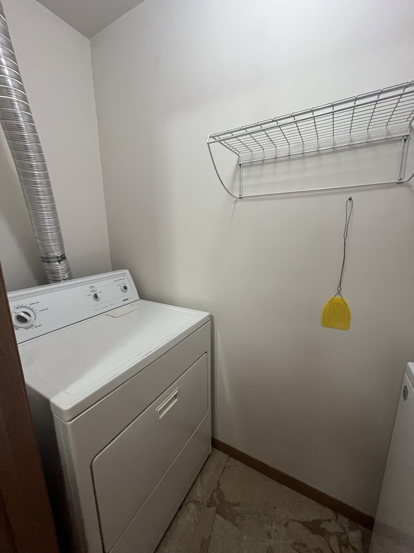 1524 W Sand Bar Court #2C, Round Lake, IL 60073