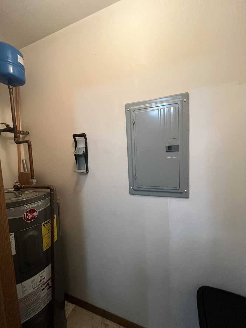 1524 W Sand Bar Court #2C, Round Lake, IL 60073